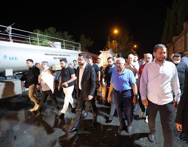 Kayseri'de Yangın: Başkan Büyükkılıç'tan Geçmiş Olsun Ziyareti